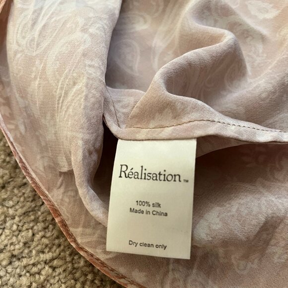 Réalisation Par Inez Dress in Faded Paisley - Picture 3 of 6